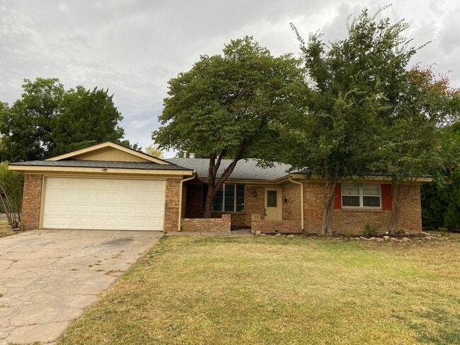 Building Photo - 3730 Rutson Dr