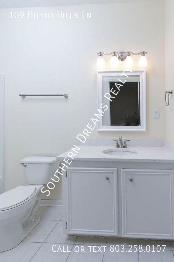 Building Photo - 109 Hutto Hill