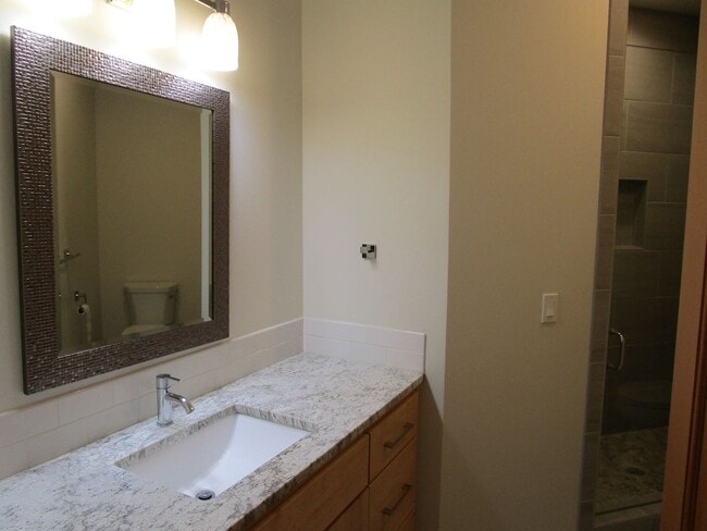 Building Photo - Custom Home in Crystal Springs Subdivision - Available Now!