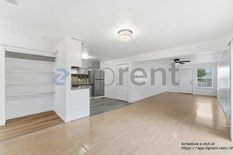 Building Photo - 1657 Knickerbocker Dr