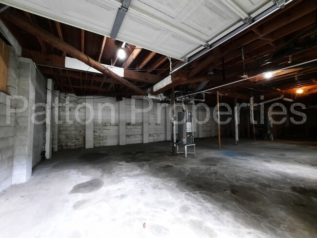 Building Photo - 3017-3019 Longleaf Road - Inside CoC - R13...