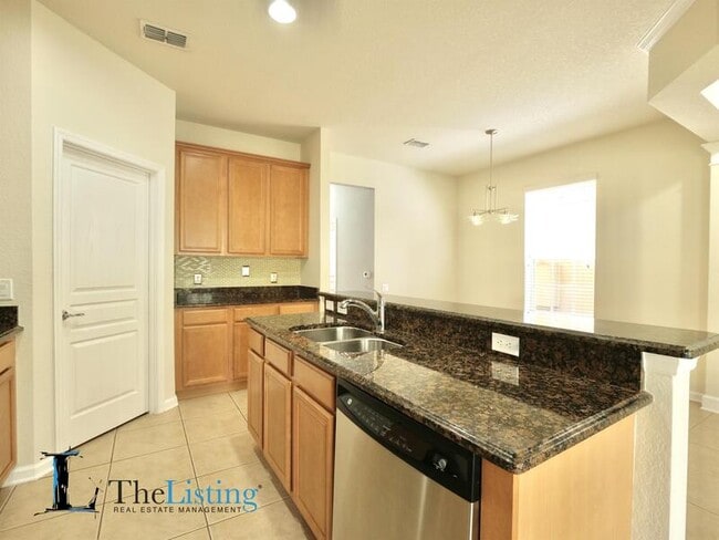 Building Photo - 12958 Vennetta Way