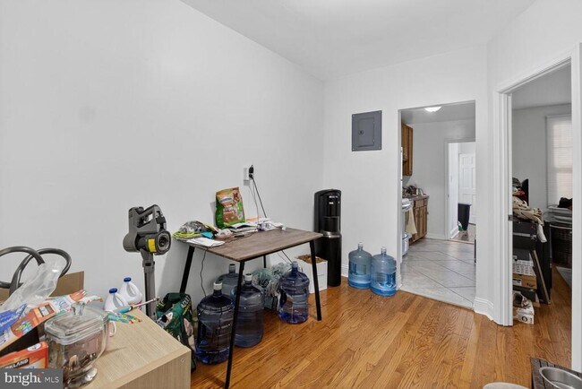 Building Photo - 4009 8th St NE