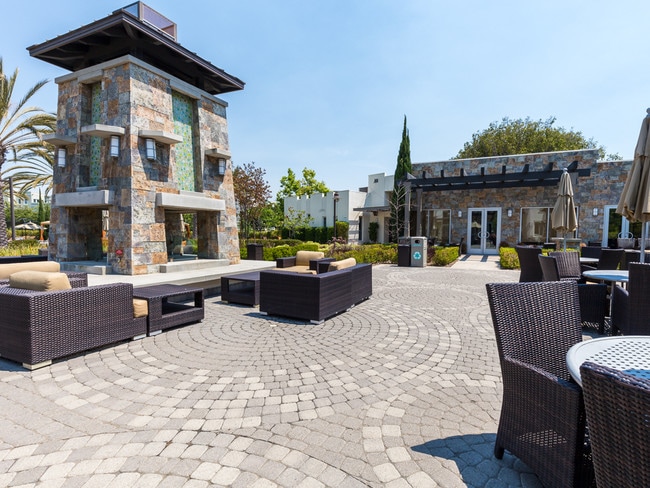 Building Photo - 5423 Ocean