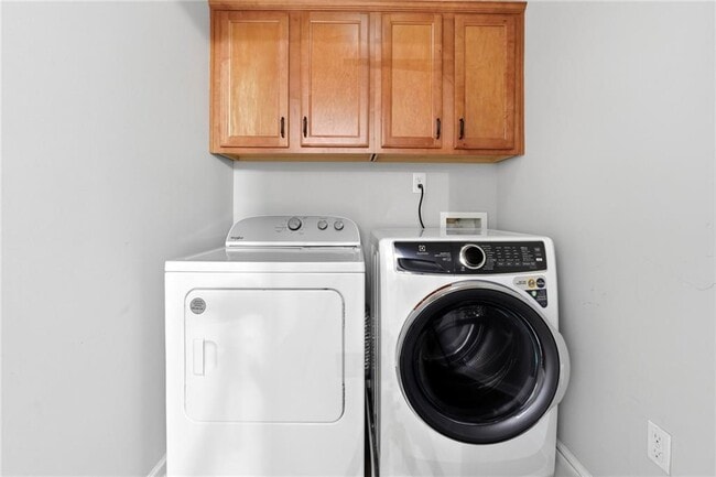 Building Photo - 1709 Caswell Pkwy