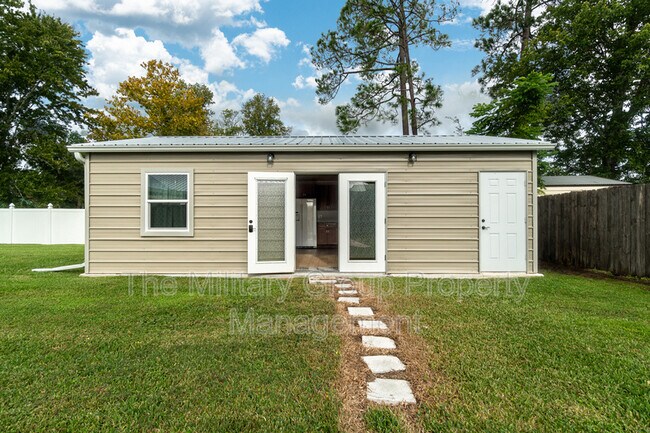 Building Photo - 3168 Sanderling Ct