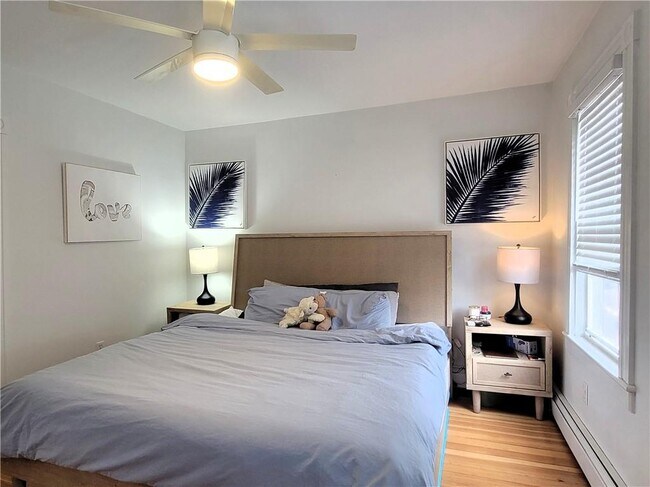 Building Photo - 102-110 Broadway