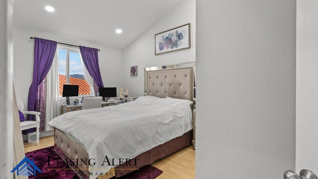 Building Photo - 24115 Evans Ave