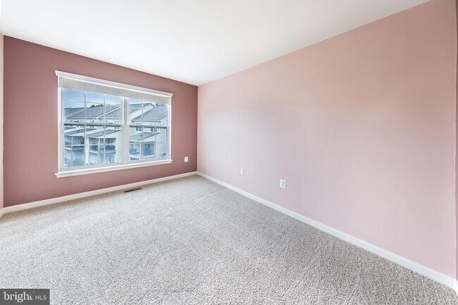 Building Photo - 1605 Potomac Greens Dr