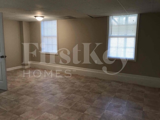 Building Photo - 101 Christine Ct