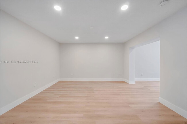 Building Photo - 14725 SW 107th Terrace