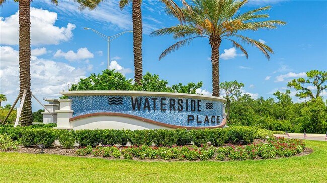 Building Photo - 1808 Fender Ln