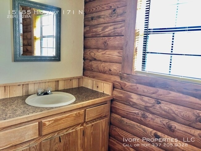 Building Photo - 15185 Hwy. 171 N.