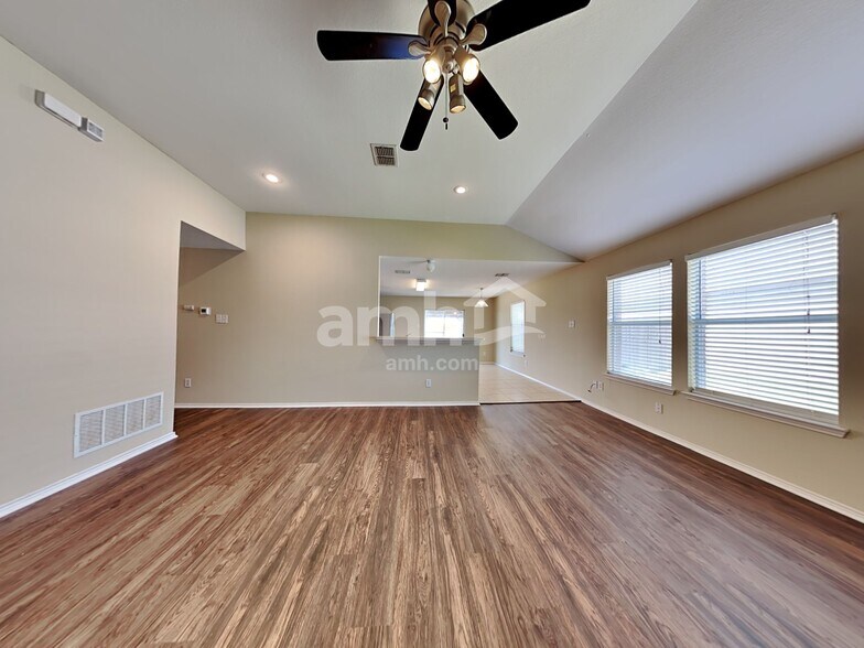 Building Photo - 1408 Eagles Nest Trail
