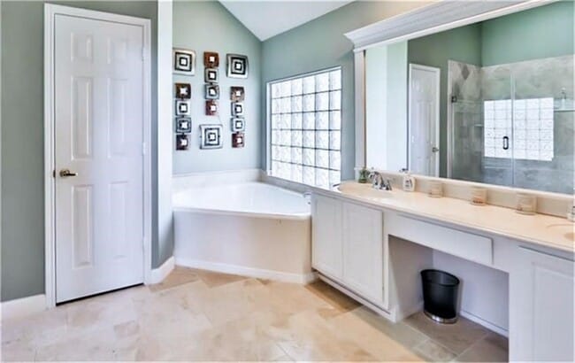 Building Photo - 6519 Canyon Chase Dr