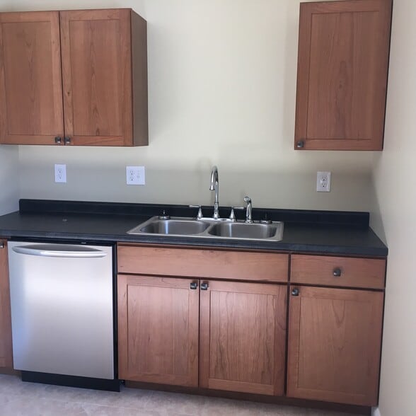 Building Photo - 9 Woodduck Ln