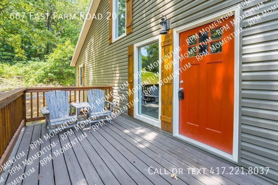 Building Photo - 667 E Farm Rd 20