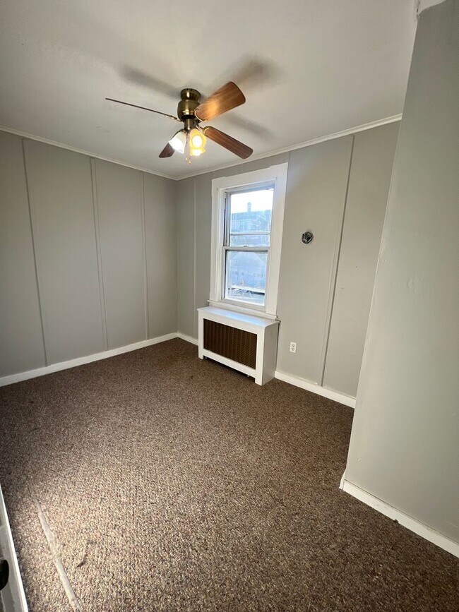 Building Photo - 3 Bedroom Single Family Home in Middletown