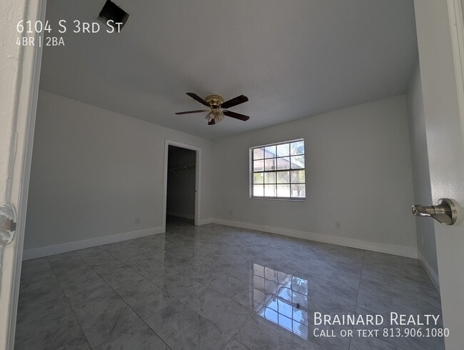 Building Photo - 6104 S 3rd St