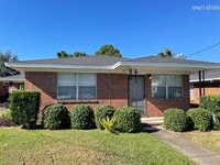 Building Photo - 5601 Hilltop Ave