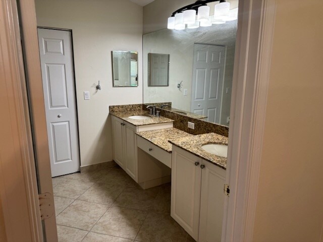 Building Photo - 11075 Lancewood St