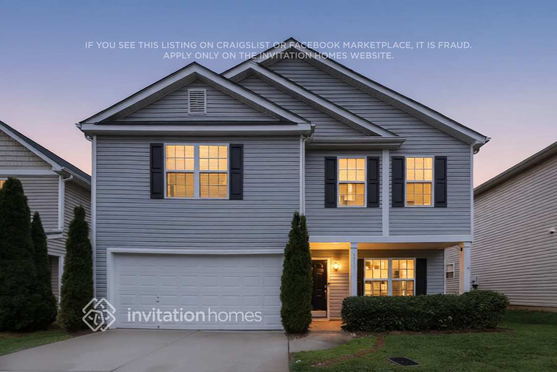 Building Photo - 1719 Eastway Dr