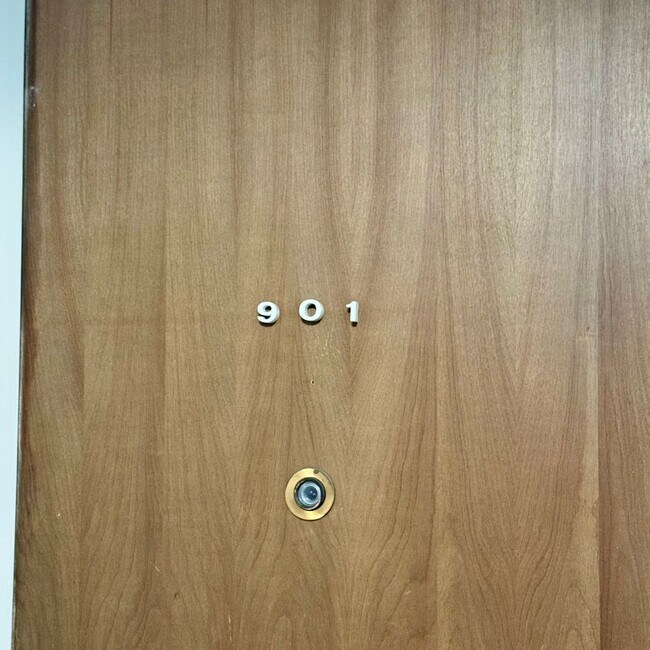 Building Photo - Just Unpack, Pour a Beverage, & Cue the Su...