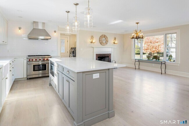 Building Photo - 46 Cook Rd