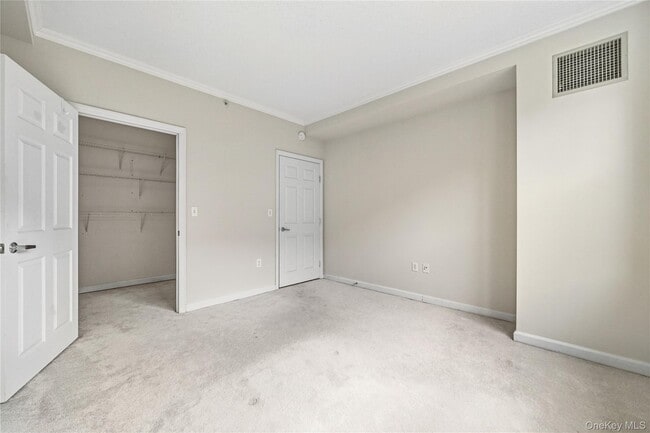 Building Photo - 300 Mamaroneck Ave