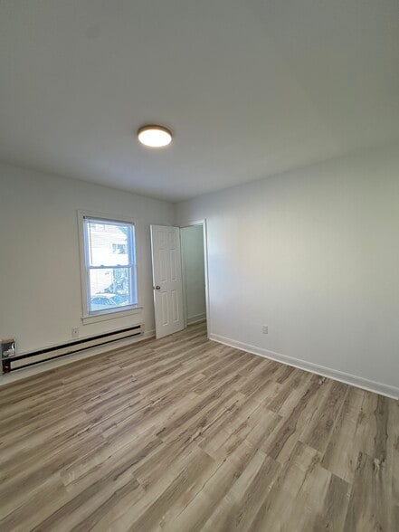 Building Photo - 12 Margerie St