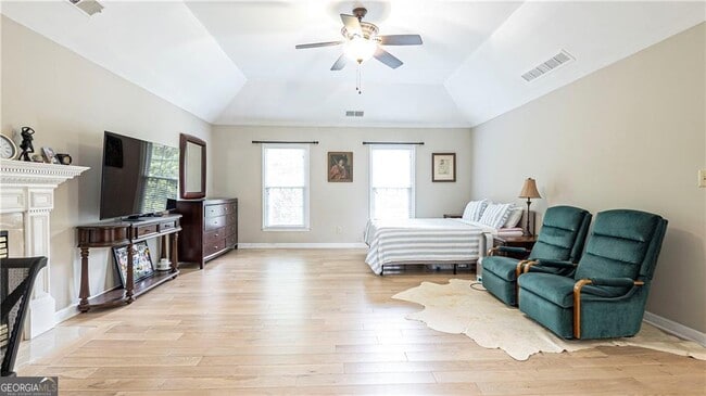 Building Photo - 148 White Oak Dr