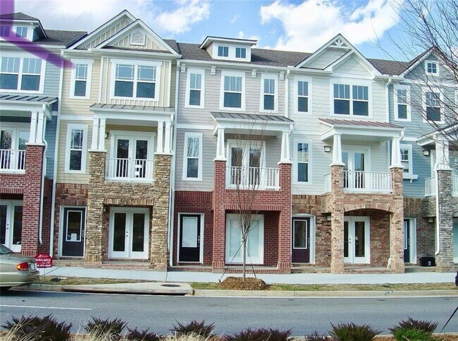 Building Photo - 217 16th St NW