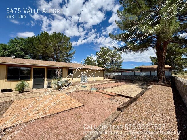 Building Photo - 5475 Valle Alegre