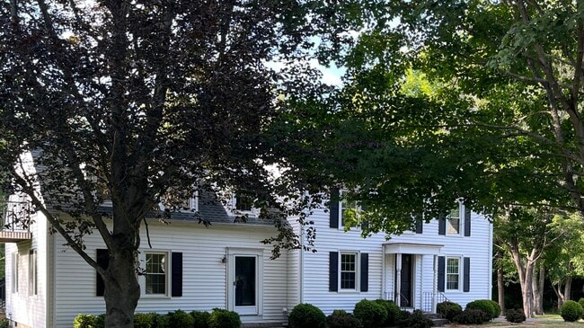 Building Photo - 97 Lords Ln