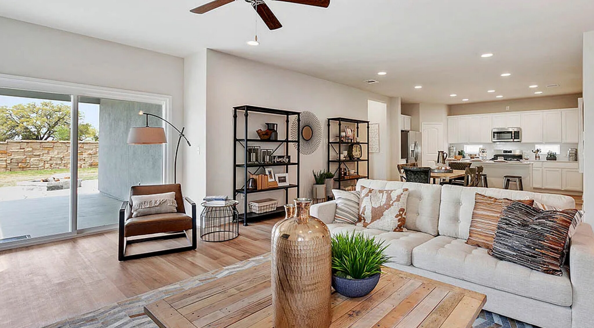 Living Room - 4513 Spring Box St