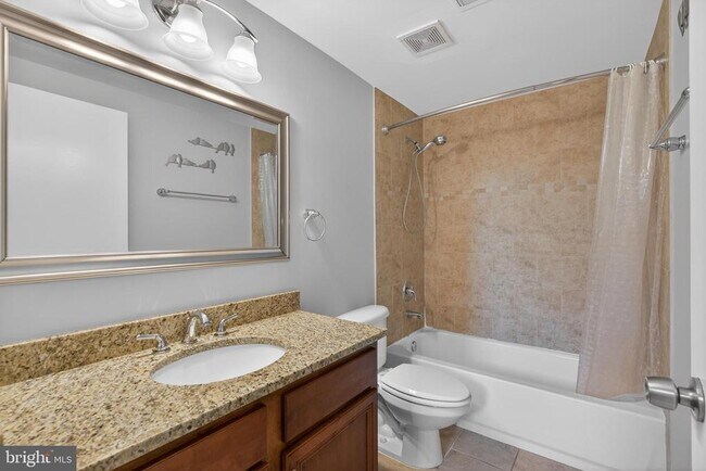 Building Photo - 9801 Meadow Valley Dr