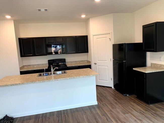 Building Photo - 178 Shiro Dr