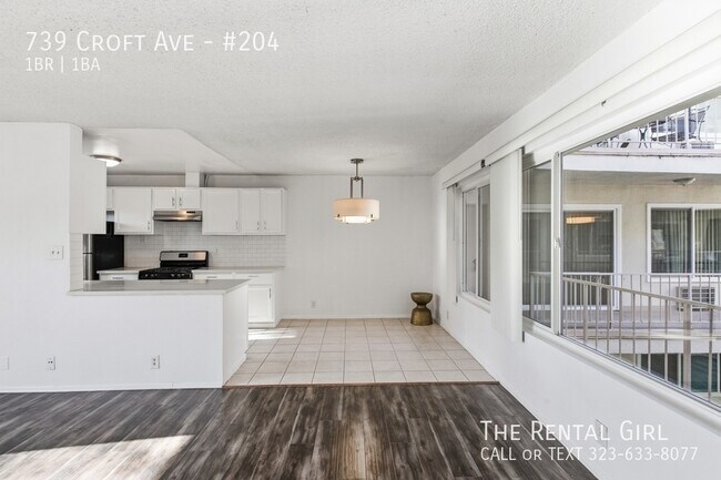 Building Photo - 739 Croft Ave