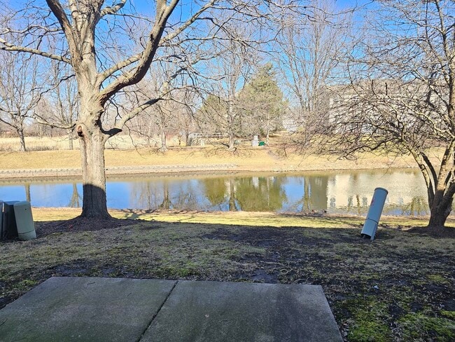 Building Photo - 4012 Blackstone Dr