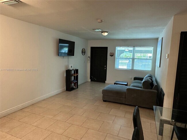 Building Photo - 20600 SW 118th Pl