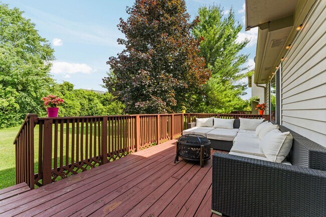 Building Photo - 4141 Crystal Creek Dr
