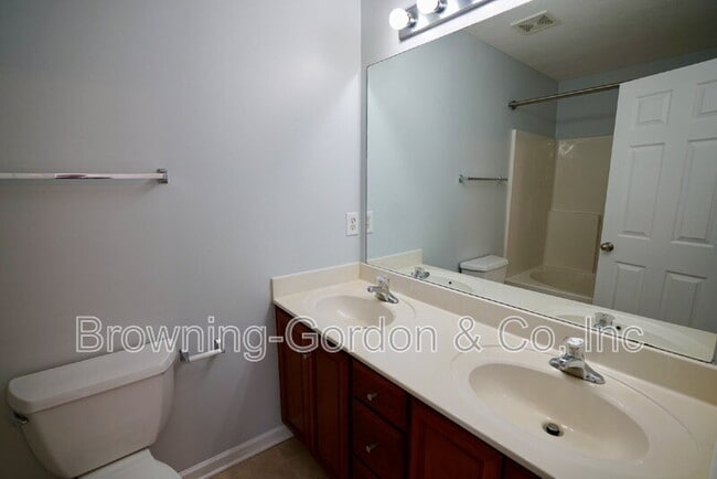 Building Photo - 1731 Red Jacket Dr