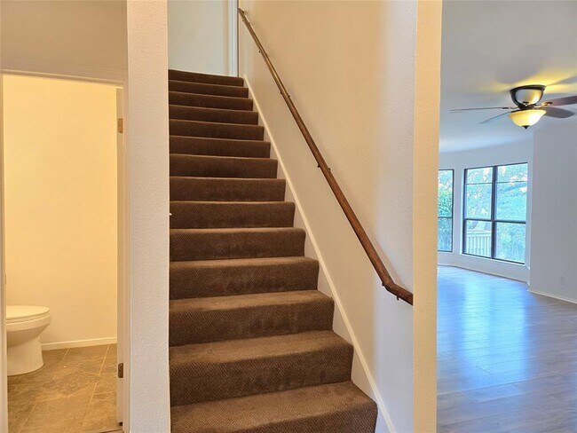 Building Photo - 4404 Travis Country Cir