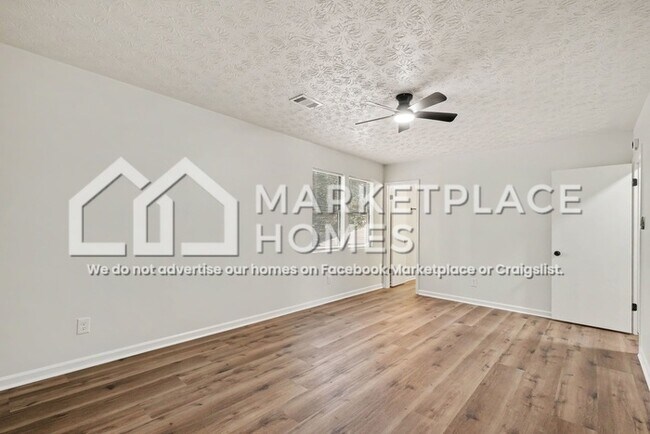 Building Photo - 4503 Dogwood Farms Dr