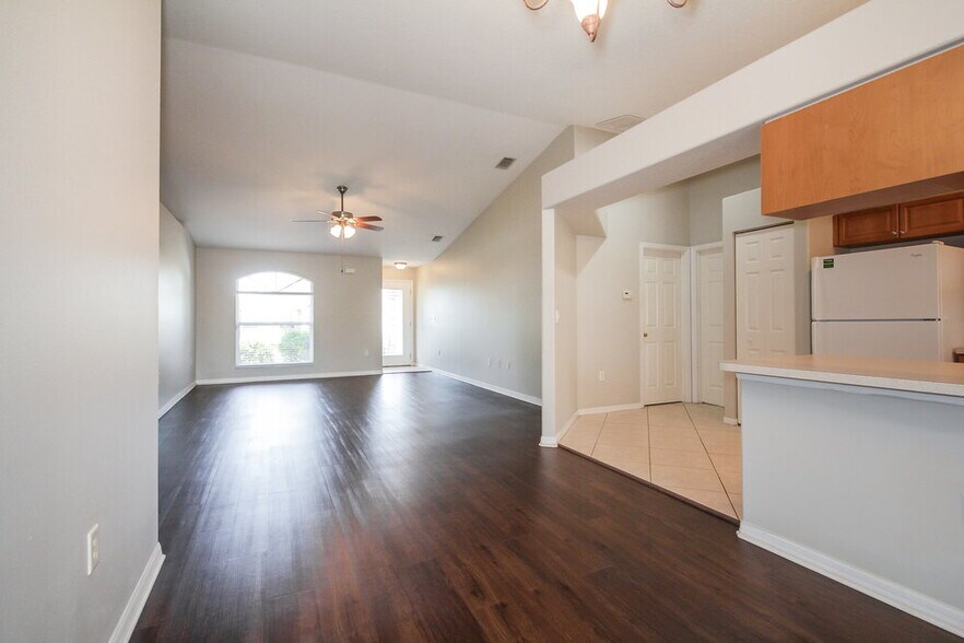 Building Photo - 6732 65th Terrace E