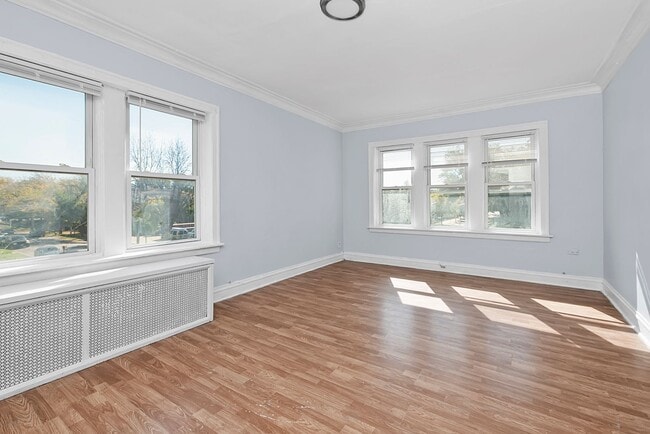 Interior Photo - 7956 S Normal Ave