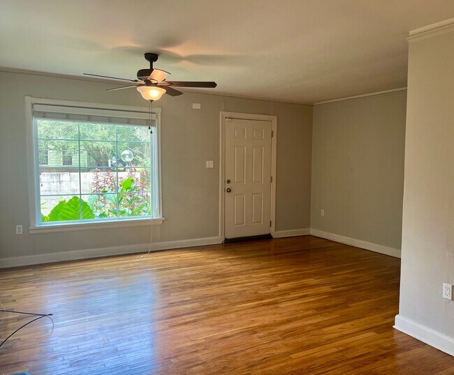 Building Photo - 1005 Rittiner Dr