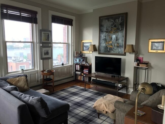 Building Photo - 478 Beacon St