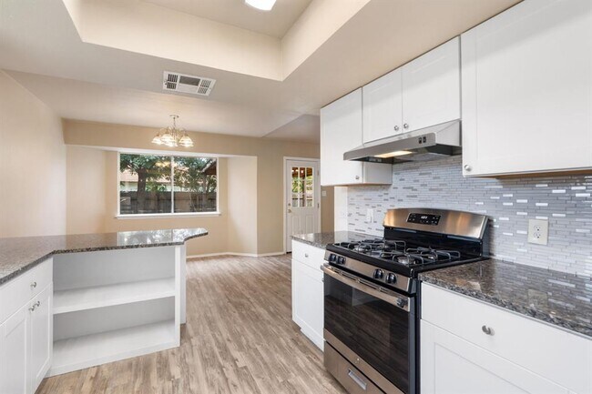 Building Photo - 10709 Onyx Cove