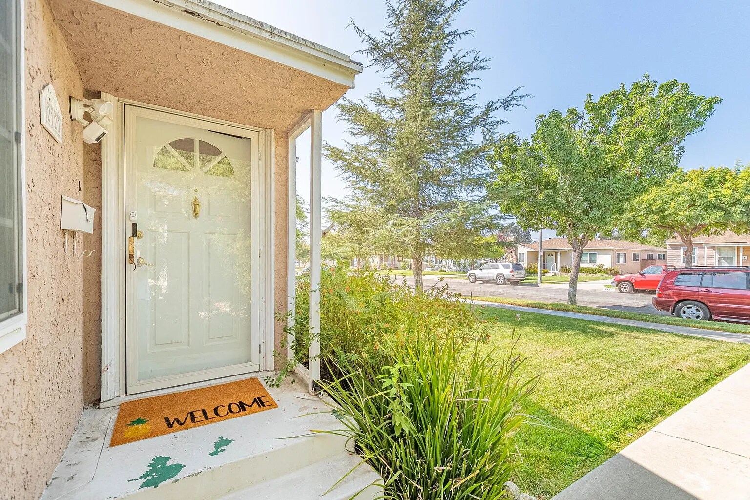 Building Photo - 2120 N Valley St